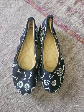 Skeleton Flats